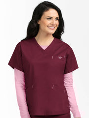 8403 V-NECK SIGNATURE 3 POCKET TOP