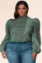 MOCK NECK SHEER LACE LANTER LONG SLEVE TOP.